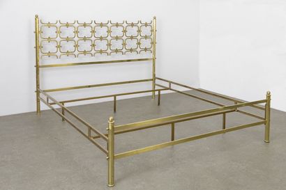 Osvaldo BORSANI (1911-1985) OSVALDO BORSANI (1911-1985)

Double bed with brass structure,...