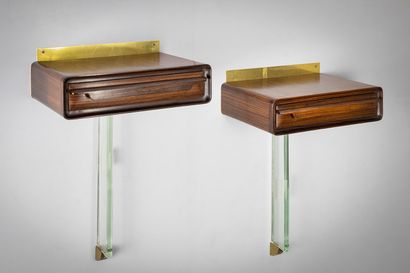 FONTANA ARTE (ATTRIBUÉ À) FONTANA ARTE (ATTRIBUTED TO)

A pair of bedside tables,...