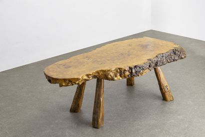 ANNEES 1960 1960'S

A brutalist coffee table in walnut and burr walnut, 1960s.

A...