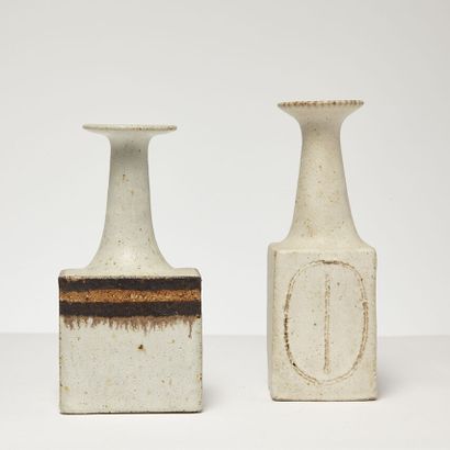BRUNO GAMBONE (1936-2021) BRUNO GAMBONE (1936-2021) 

Ensemble de deux vases en grès...