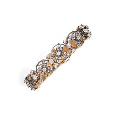 BRACELET - TRAVAIL FRANCAIS DES ANNÉES 1880 Articulated bracelet of five silver and...
