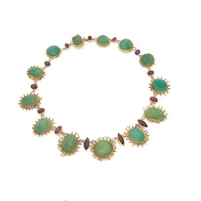 COLLIER DRAPERIE Necklace in 18K gold, composed of a suite of thirteen oval or round...