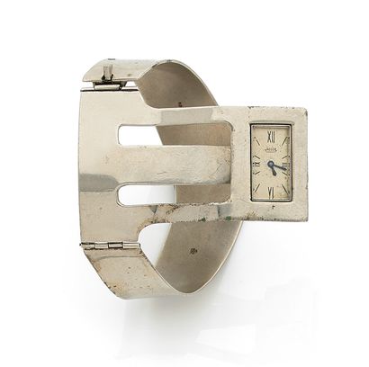 JAEGER UNIPLAN JAEGER UNIPLAN
Steel lady's cuff watch, circa 1960, silver dial, painted...
