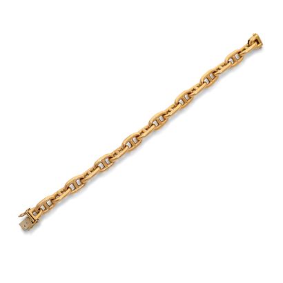BRACELET 18K gold bracelet, articulated with marine links.
An 18k gold bracelet.
Length...