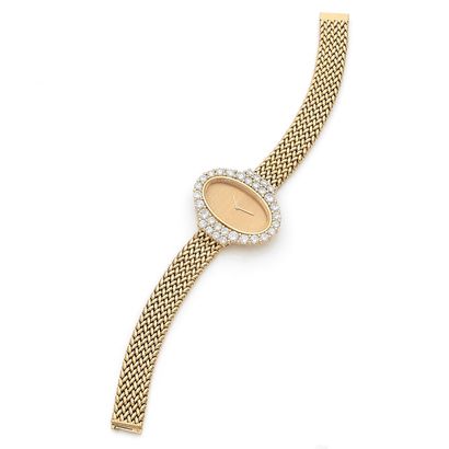 BOUCHERON BOUCHERON 
Lady's wristwatch in 18K gold (750 thousandths), circa 1980,...
