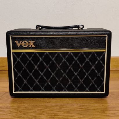 VOX VOX 
Amplificateur de guitare basse à circuit intégré, modèle Pathfinder Bass...