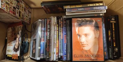 null Lot d'environ 20 DVD sur Elvis Presley.
On y joint une pendule et une tasse...