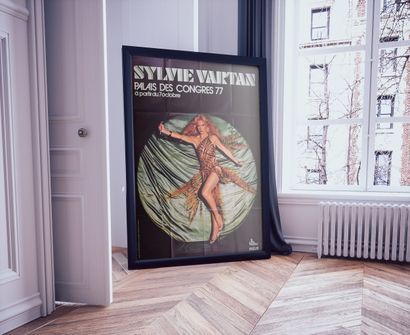 Sylvie Vartan Sylvie Vartan
Palais des Congrès, 1977
Affiche de concert pliée. Photo...