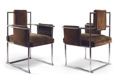 RAYMOND SUBES (1891-1970) RAYMOND SUBES (1891-1970)
Paire de fauteuils en métal tubulaire...