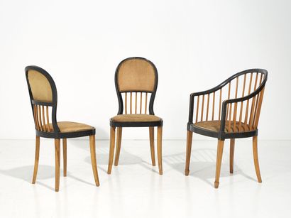 ANDRÉ GROULT (ATTRIBUÉS A) ANDRÉ GROULT (ATTRIBUTED TO A)
Two chairs and an armchair...