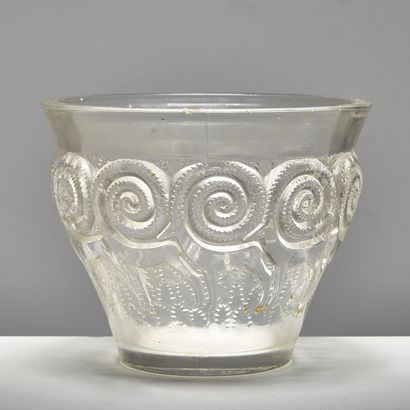 CRISTAL LALIQUE CRISTAL LALIQUE 
Vase « Rennes », modèle créé en 1933. Épreuve en...