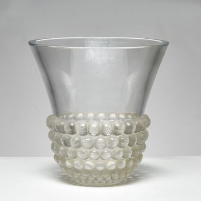 CRISTAL LALIQUE CRISTAL LALIQUE
Vase « Graines ». Épreuve en cristal blanc moulé...