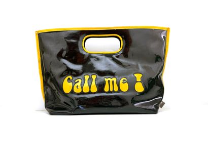 LOLLIPOPS LOLLIPOPS
Pochette «CALL ME ! » vintage en plastique jaune soleil et noir
L...