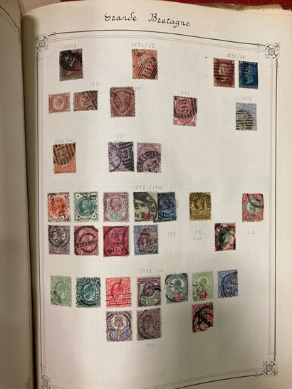 null Important ensemble de timbres oblitérés pour la plupart avec une petite documentation...