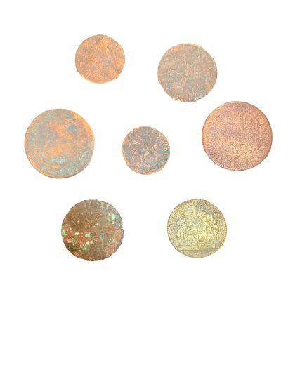 null Ensemble de monnaies anciennes comprenant 2 sol Louis XVI, double denier tournoi,...