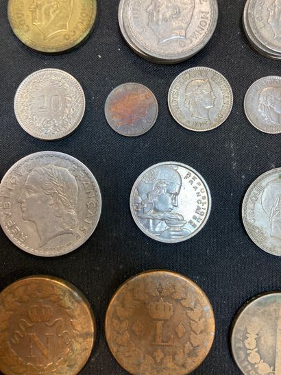 null Ensemble comprenant des monnaies dont France, Monaco, Suisse, Décime Napoléon...