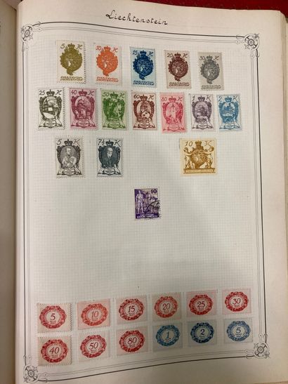 null Important ensemble de timbres oblitérés pour la plupart avec une petite documentation...