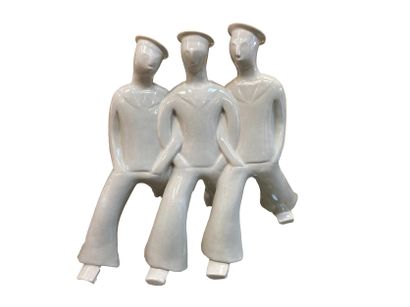 null Jean BORN dit ROBJ (?-1922)
Les matelots
Sculpture en céramique émaillée blanc....