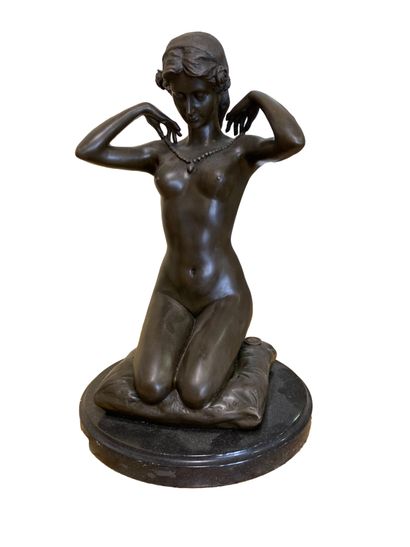 null D'après Paul PONSARD (1882-1915)
Nu 
Sculpture en bronze patiné. Signé. Cachet...