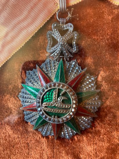 null Ensemble de médaille remise au Lieutenant-colonel Armand Echemann (1843-1917)...