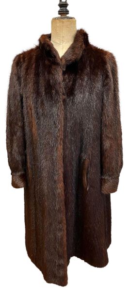 null SPRUNG Frères
Long mink coat
T. 40 approx.