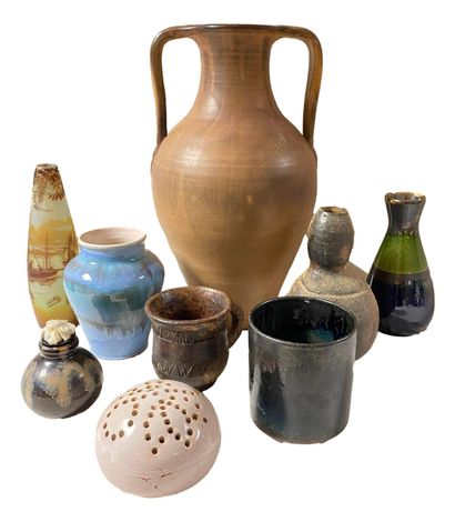 null Set of stoneware and polychrome terracotta pots and vases