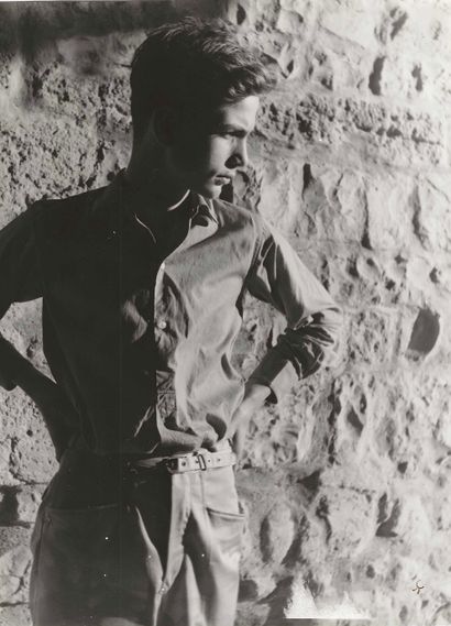 Raymond CARRANCE alias CZANARA (1921-1998) 
Portrait d'un jeune homme, c. 1960

Trois...