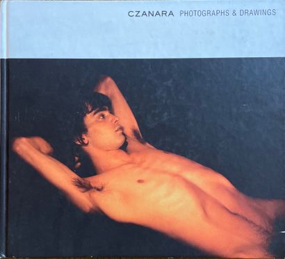 Lot de deux livres comprenant 
'Czanara photographs...