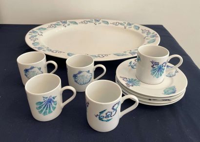 null Suite of five coffee cups and five saucers in white porcelain decorated with...