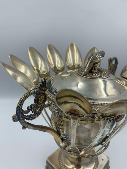 null Silver jam dish complete with its twelve silver spoons (925), original glass...