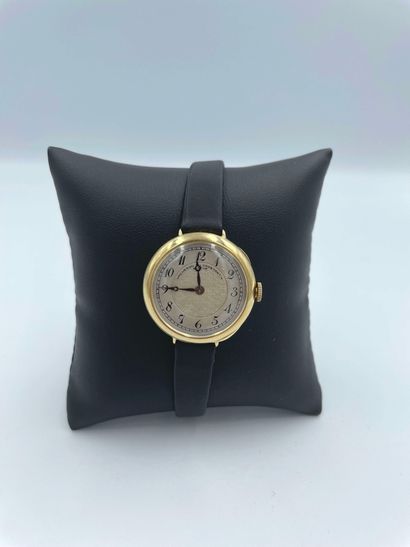 null VACHERON CONSTANTIN : 

Ladies' collar watch in 18K yellow gold (750 ) transformed...