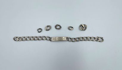 null Curb in silver and some links in debris. Weight: 50 g. (Wear)