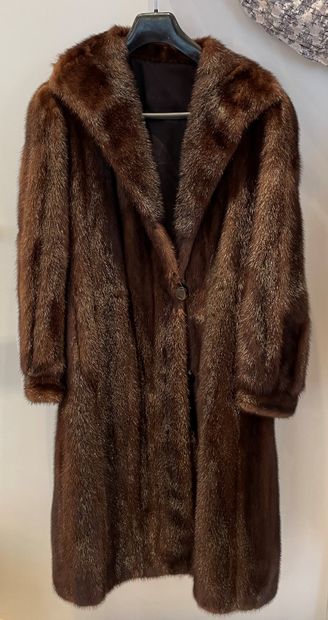 null Fur CAUMETTE Paris,

Long mink coat