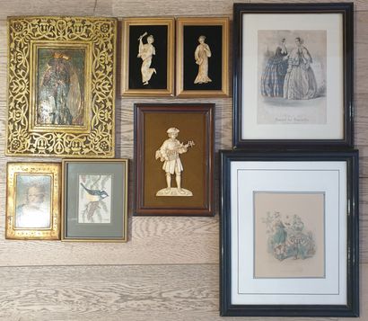 null Lot of framed pieces including: 2 decorative papyrus, 2 impressions of Mughal...