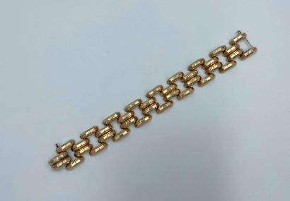 null Bracelet en or jaune 14 carats (585 ), maillons articulés. 

L. 18,5 cm, Poids...