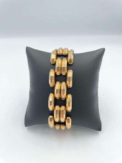 null Bracelet en or jaune 14 carats (585 ), maillons articulés. 

L. 18,5 cm, Poids...