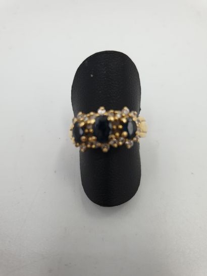 Ring, set in 18k (750 ) yellow gold with...