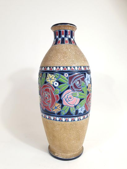 null AMPHORA, Large polychrome glazed ceramic vase with parrots
Stamp under the base
Bohemia,...