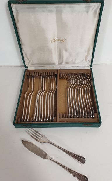 null CHRISTOFLE, "Boréal" model, silver-plated fish service with eleven forks and...