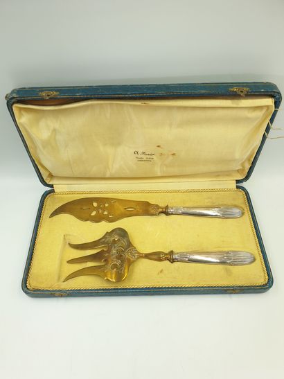 Fish cutlery, filled silver handle with Art...