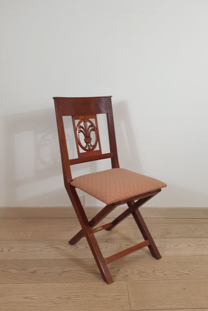 null Suite of six mahogany chairs, openwork back with a slightly arched crosspiece...