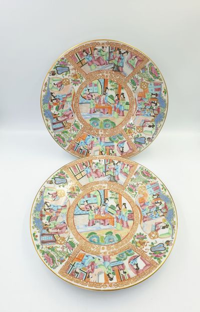 null China, Canton
Two polychrome porcelain plates with palace scenes.
Diam. 27 and...