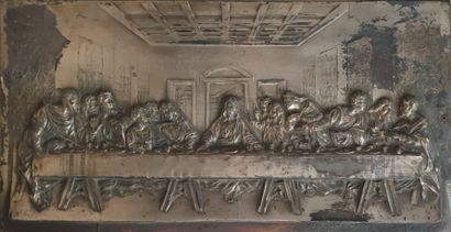 null The Last Supper, after Leonardo da Vinci
Chased metal bas-relief
17.5 x 34 ...