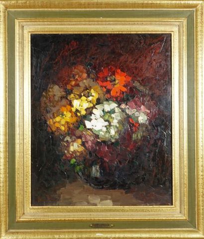 Louis PASTOUR (1876-1948) Bouquet de fleurs. Huile sur carton signée en bas à gauche...