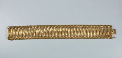 null Bracelet articulé ajouré en or jaune (750 millièmes). Poids 23.60grs