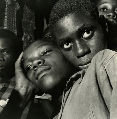CONGO Enfants à Brazzaville, 1952.. Tirage argentique ca. 1990, tampon « PHOTO J.P....