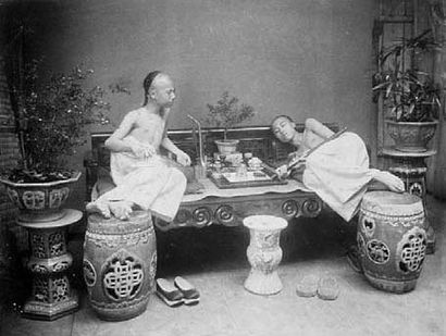 CHINE Fumeurs d'opium, ca. 1870. Tirage albuminé...