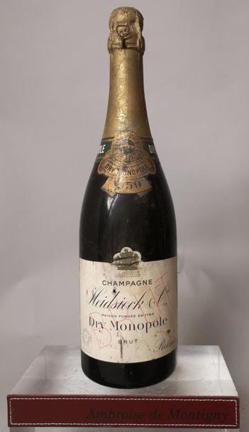 CHAMPAGNE HEIDSICK dry Monopole 1 bouteille. 1959. Etiquette légèrement tachée et...