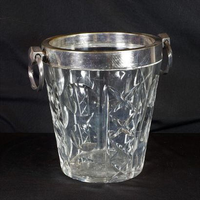 null Champagne bucket in cut crystal with silver plated metal frame. H 23 cm