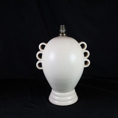 null Lampe en céramique émaillée de forme ovoïde à décor d’anneaux vers 1960